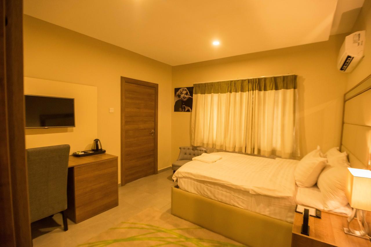 אבוג'ה Iris Hotel Wuse 2 מראה חיצוני תמונה